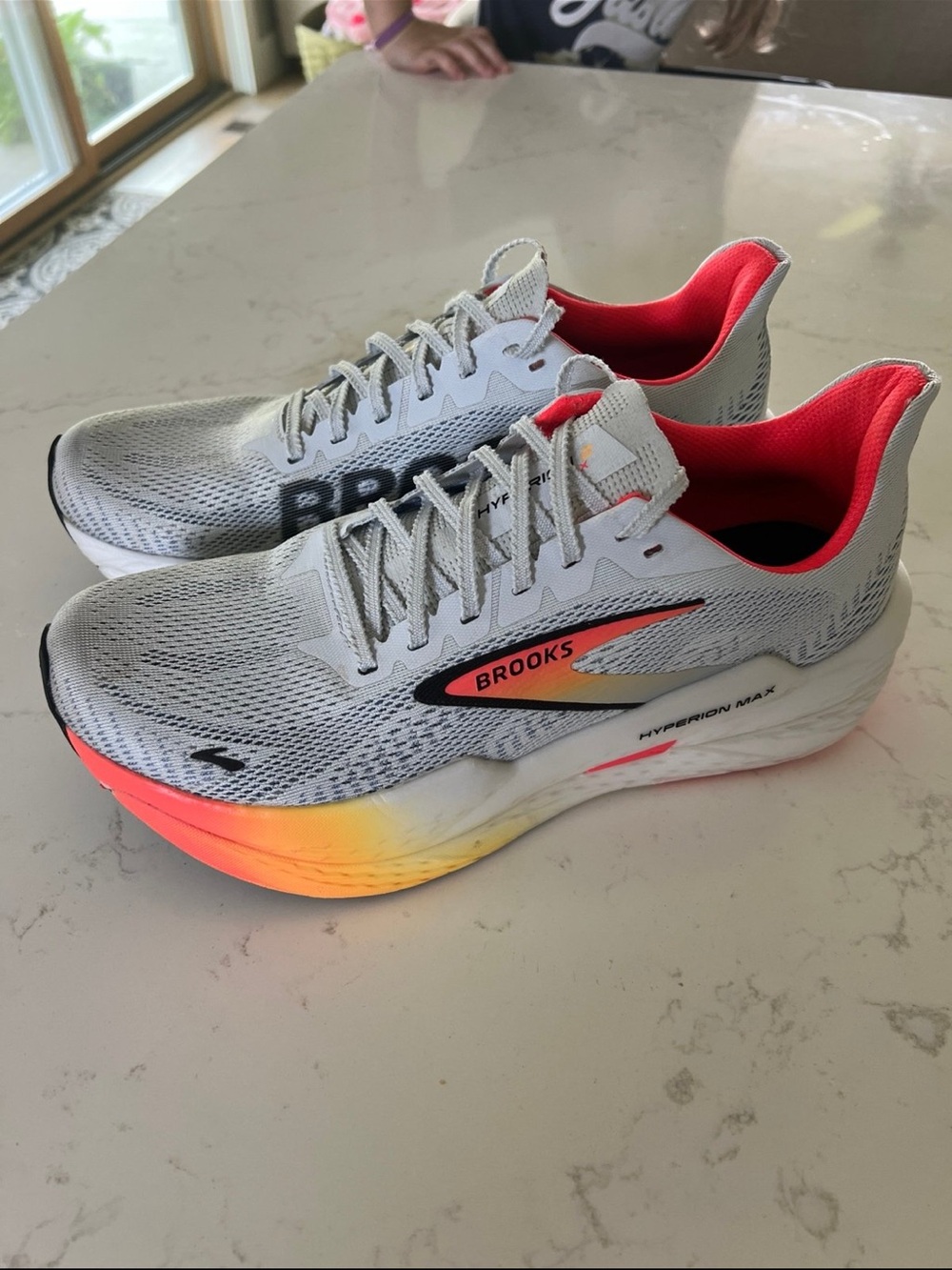 Brooks women’s Hyperion Max 2 Running Shoes